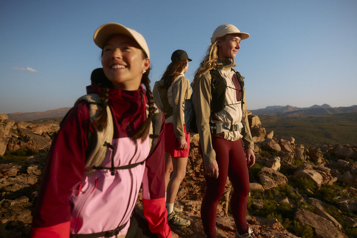 PEAK SS25 TRAIL HIKE MW 24.jpg.cq5dam.web.1200.1200