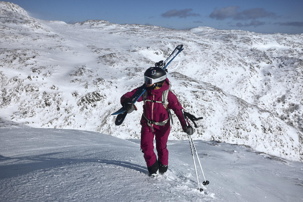 PEAK FW25 MW 07.jpg.cq5dam.web.1200.1200