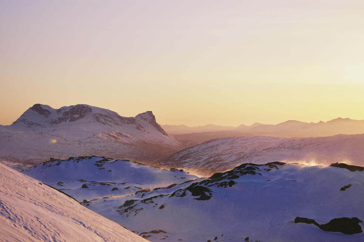 PEAK FW24 SKI VISLIGHT EP 09.jpg.cq5dam.web.1200.1200