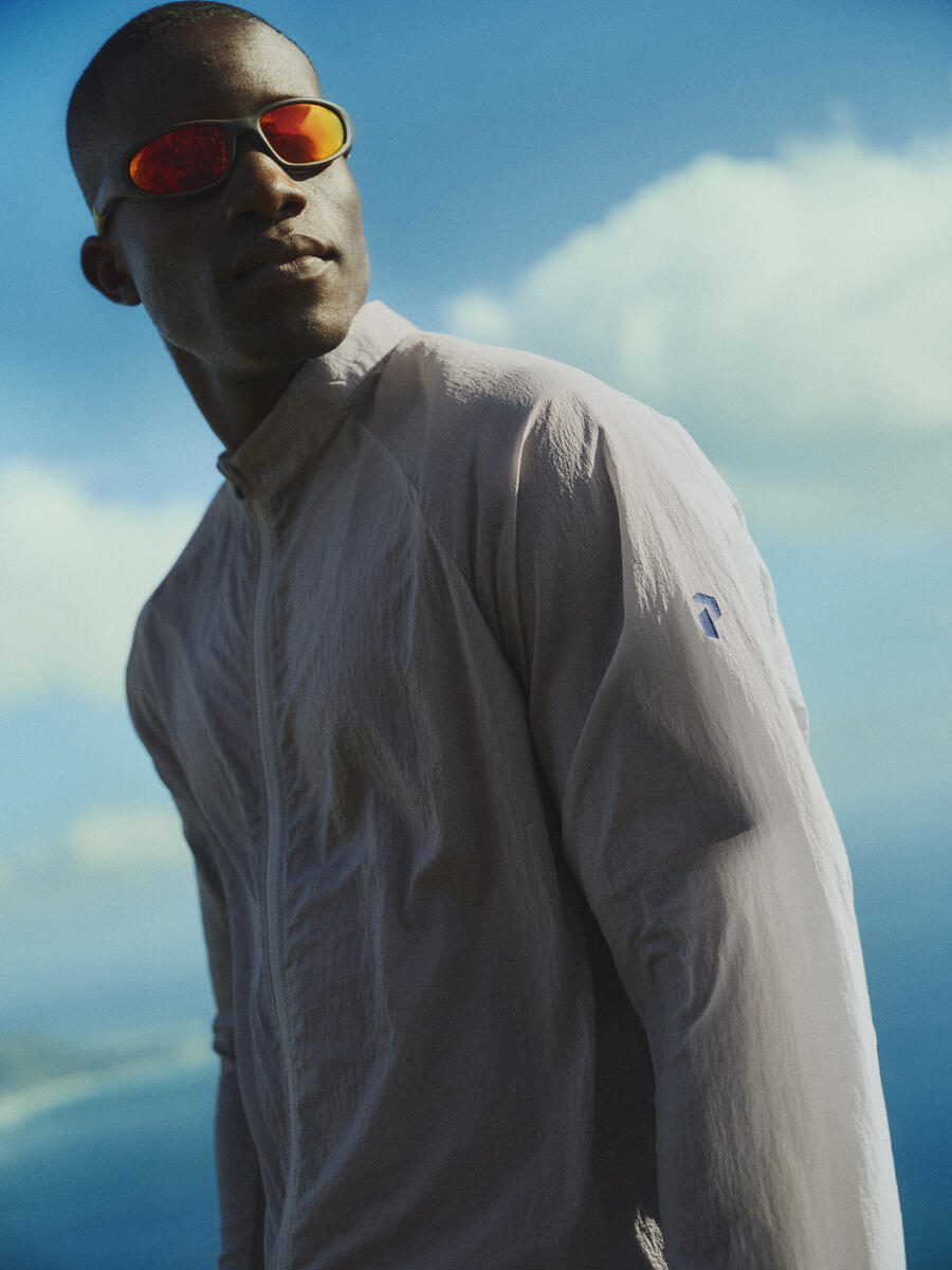 PEAK SS26 LIGHT HIKE DW 0086.jpg.cq5dam.web.1200.1200