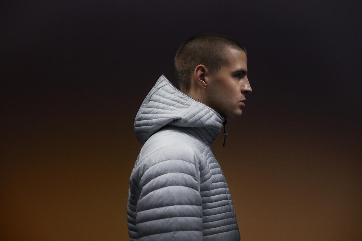 PEAK SS26 MONOLIGHT JL 04.jpg.cq5dam.web.1200.1200